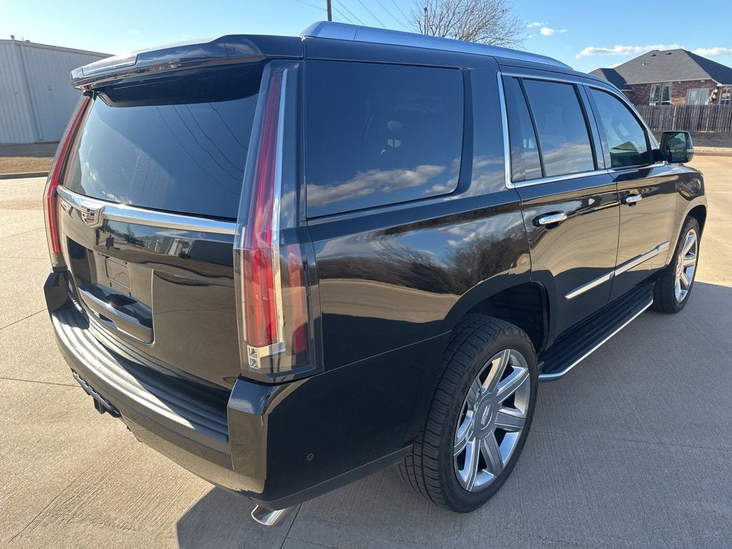 2018 Cadillac Escalade Luxury