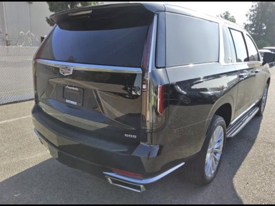 2024 Cadillac Escalade ESV Luxury