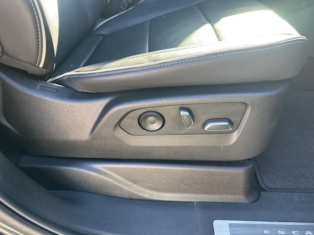 2022 Cadillac Escalade Sport