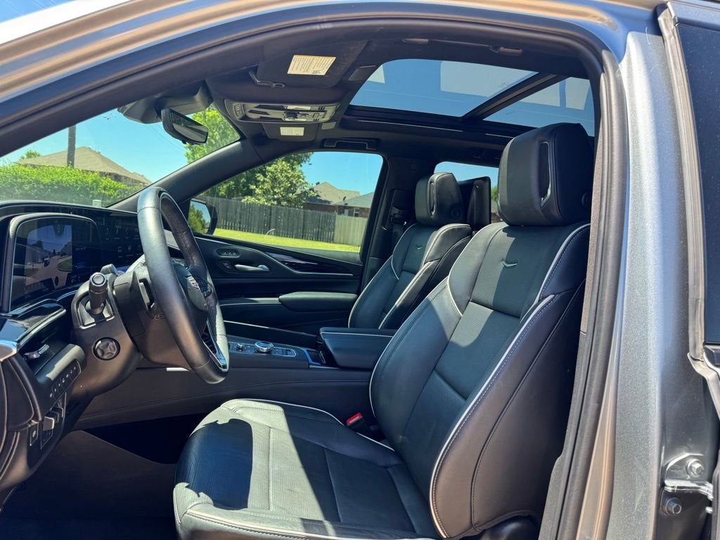 2024 Cadillac Escalade Sport
