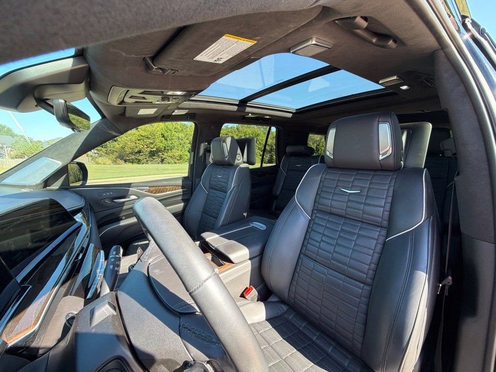 2024 Cadillac Escalade Sport Platinum