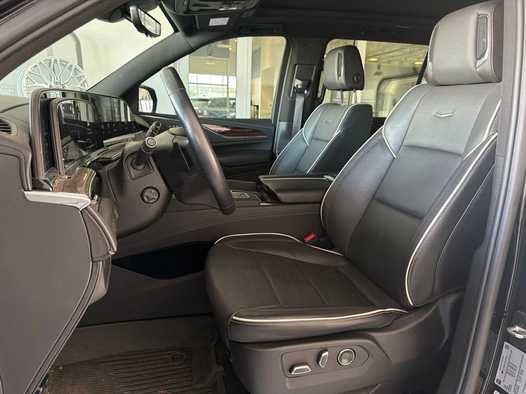 2024 Cadillac Escalade ESV Premium Luxury