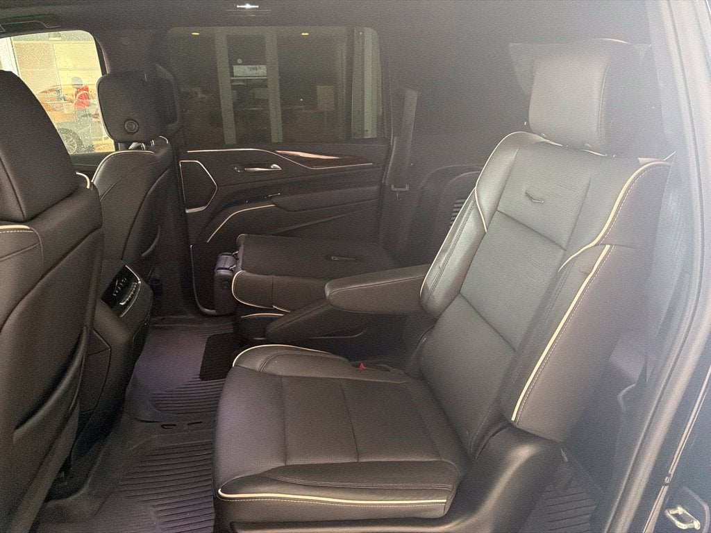 2024 Cadillac Escalade ESV Premium Luxury