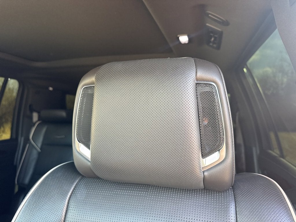 2023 Cadillac Escalade ESV Premium Luxury