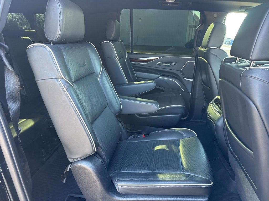 2023 Cadillac Escalade ESV Premium Luxury