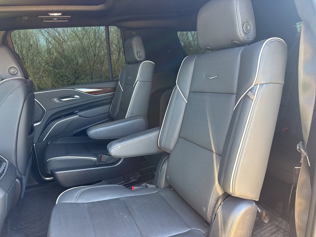 2023 Cadillac Escalade ESV Premium Luxury