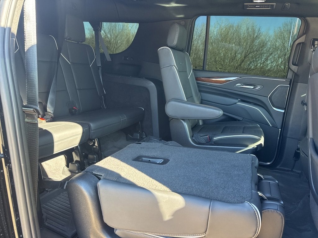 2023 Cadillac Escalade ESV Premium Luxury