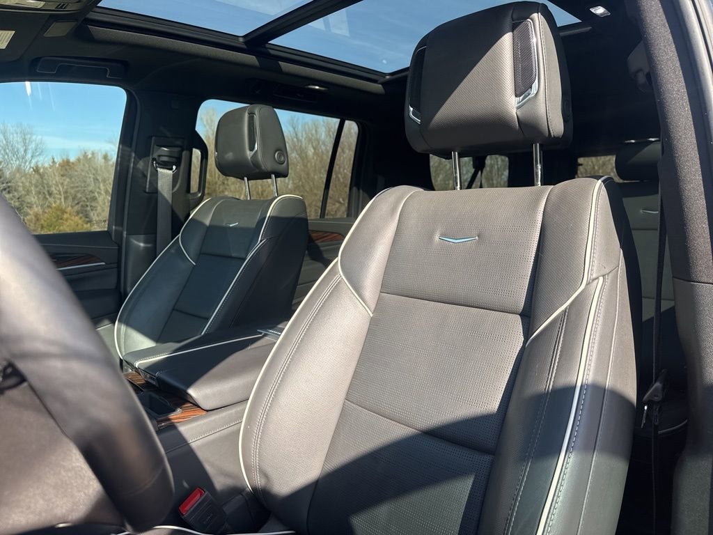 2024 Cadillac Escalade ESV Premium Luxury