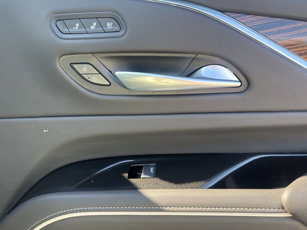 2024 Cadillac Escalade ESV Premium Luxury