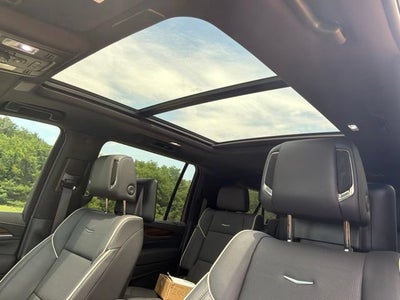 2024 Cadillac Escalade ESV Premium Luxury