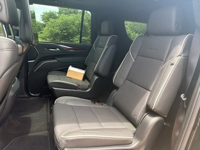 2024 Cadillac Escalade ESV Premium Luxury