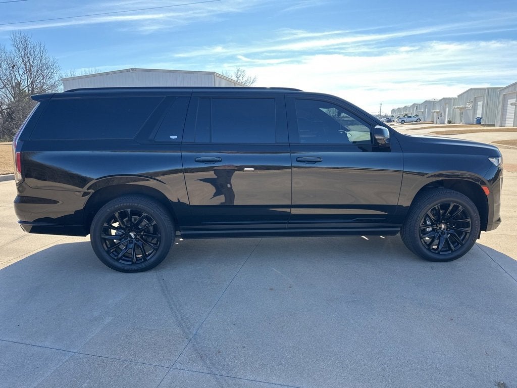 2022 Cadillac Escalade ESV Sport