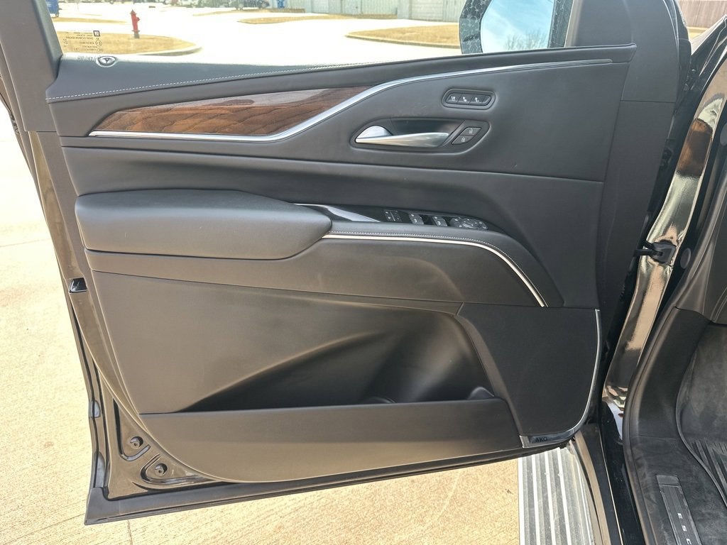 2024 Cadillac Escalade ESV Sport Platinum