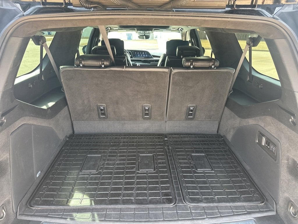 2024 Cadillac Escalade ESV Sport Platinum