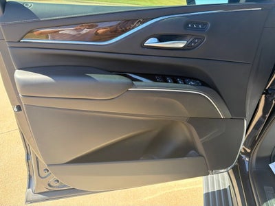2024 Cadillac Escalade ESV Sport Platinum