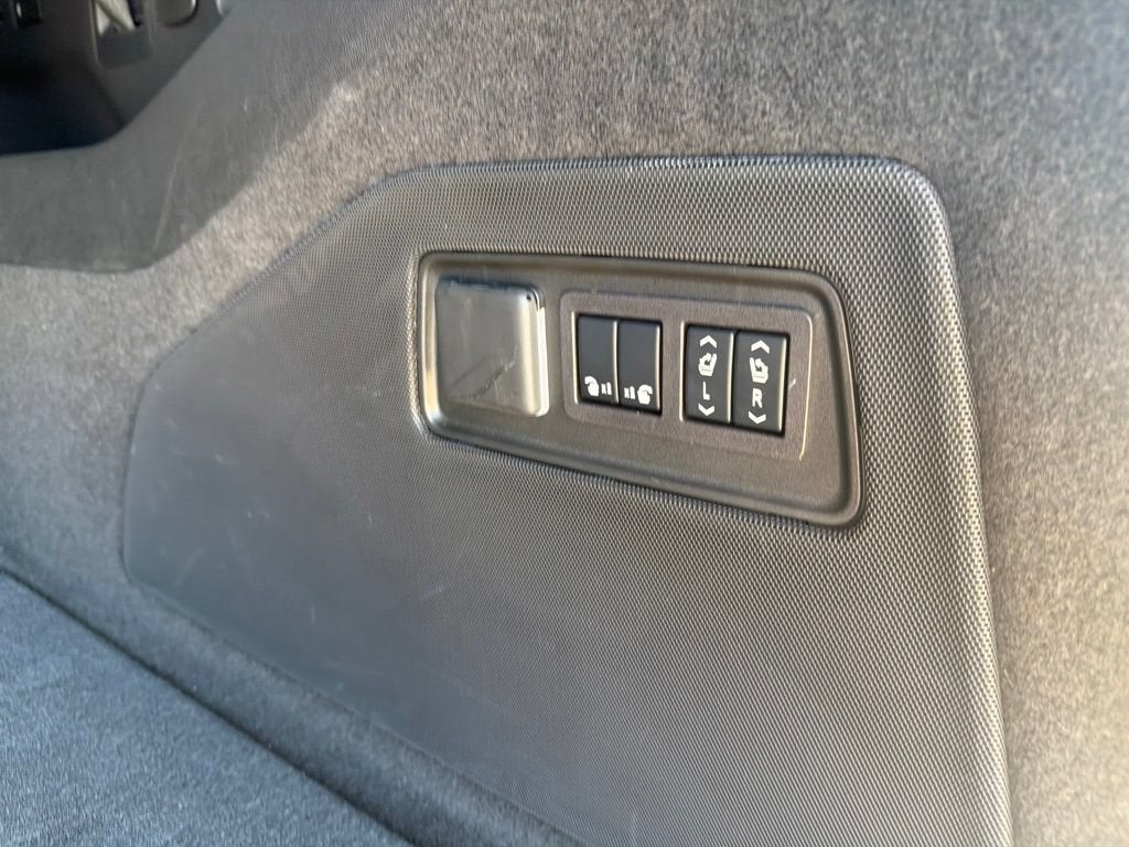 2024 Cadillac Escalade ESV Sport Platinum