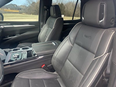 2025 Cadillac Escalade Sport