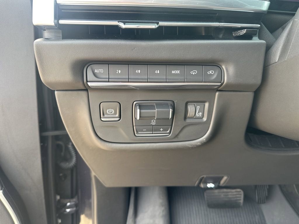 2025 Cadillac Escalade Sport Platinum