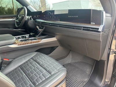 2025 Cadillac Escalade Sport Platinum