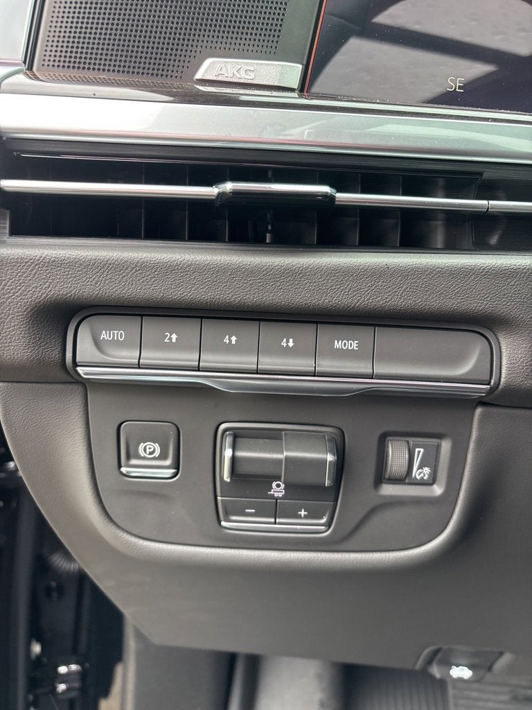 2025 Cadillac Escalade ESV Premium Luxury