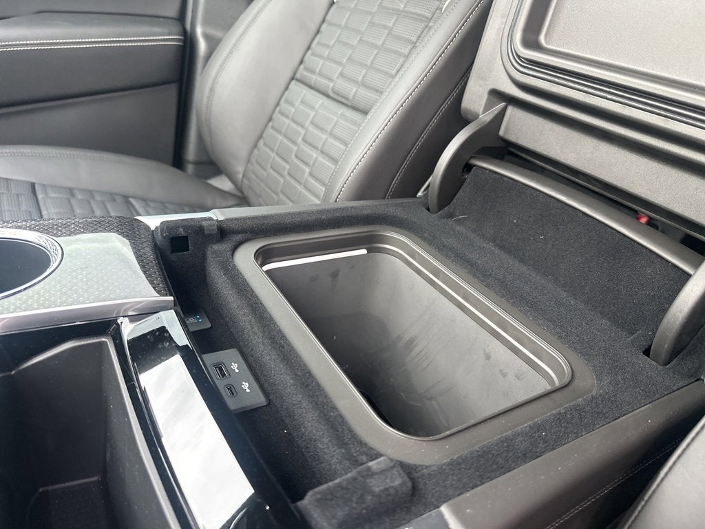 2025 Cadillac Escalade ESV Escalade-V ESV