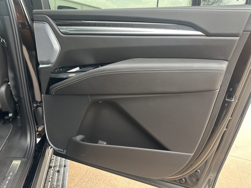 2025 Cadillac Escalade ESV Escalade-V ESV