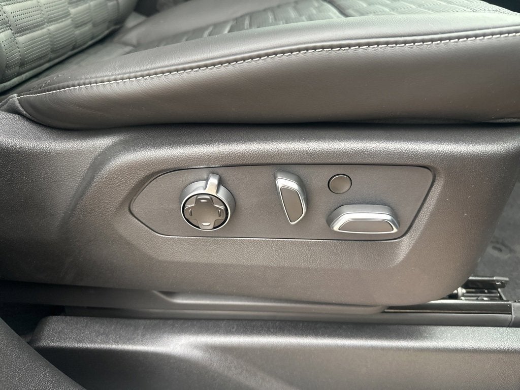 2025 Cadillac Escalade ESV Escalade-V ESV