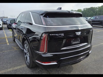 2025 Cadillac ESCALADE IQ Luxury 2