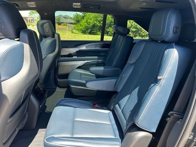 2025 Cadillac ESCALADE IQ Luxury 2