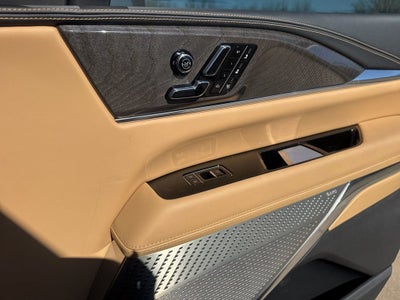 2025 Cadillac ESCALADE IQ Luxury 2