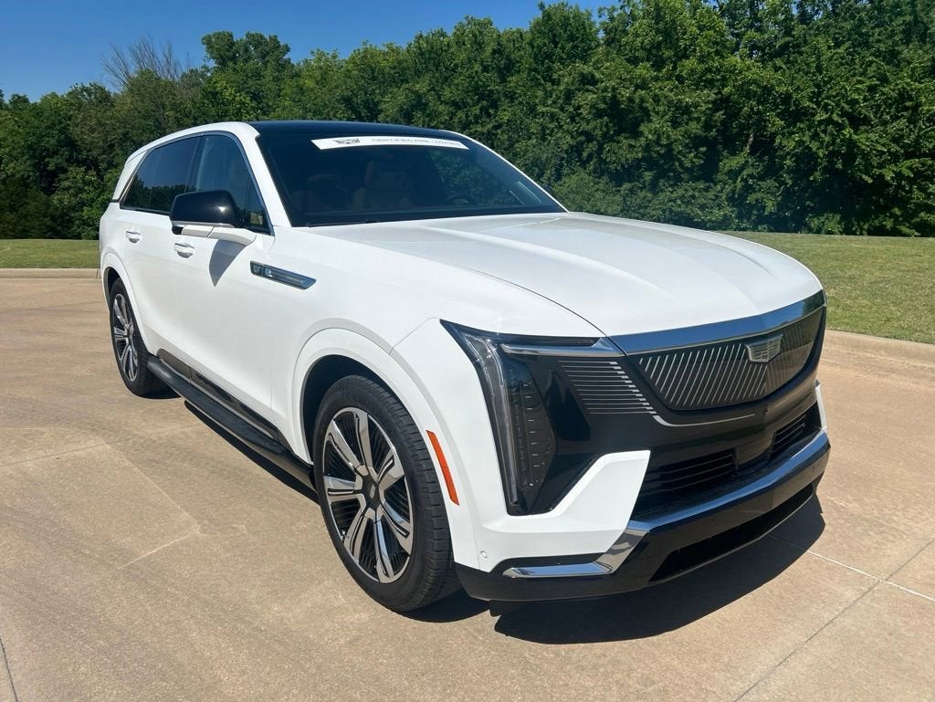2025 Cadillac ESCALADE IQ Luxury 2