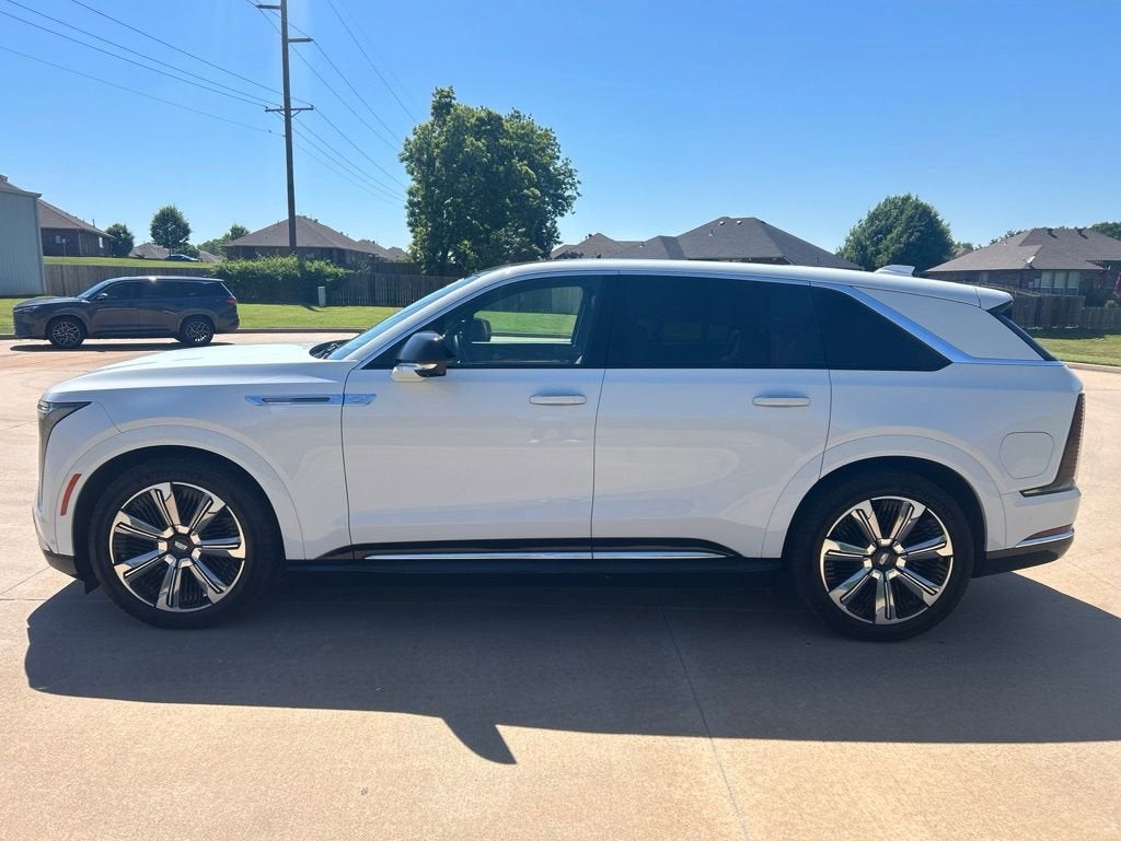 2025 Cadillac ESCALADE IQ Luxury 2