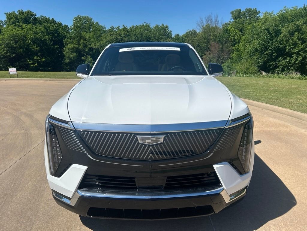 2025 Cadillac ESCALADE IQ Luxury 2