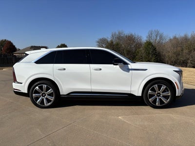 2025 Cadillac ESCALADE IQ Luxury 2