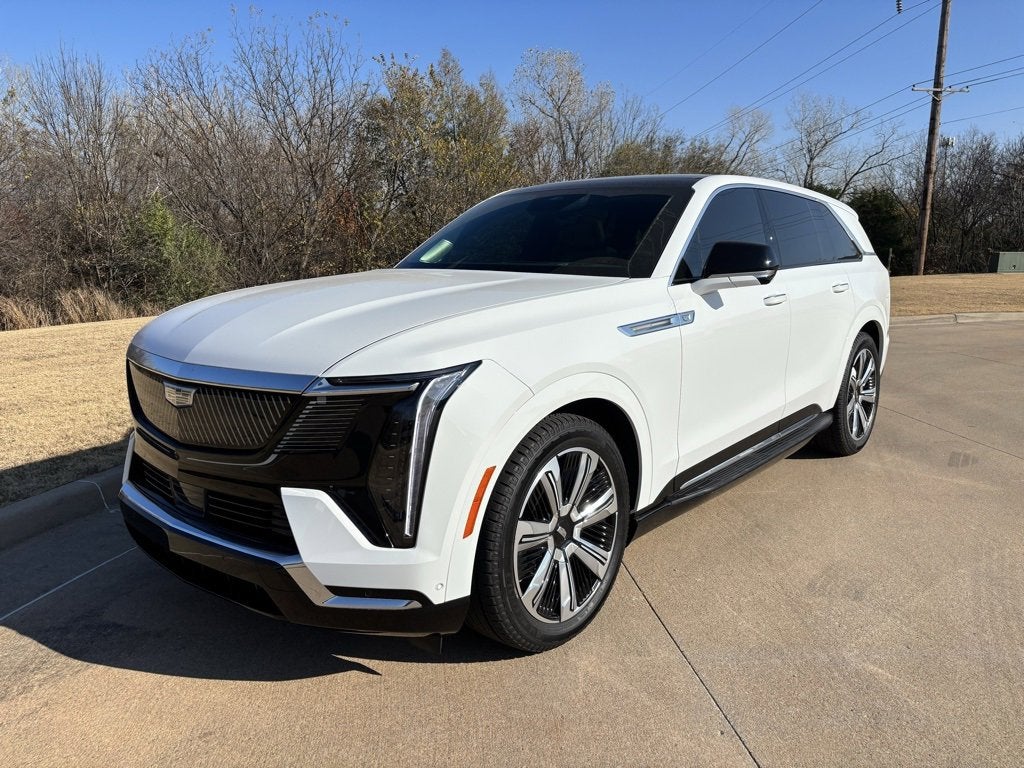 2025 Cadillac ESCALADE IQ Luxury 2