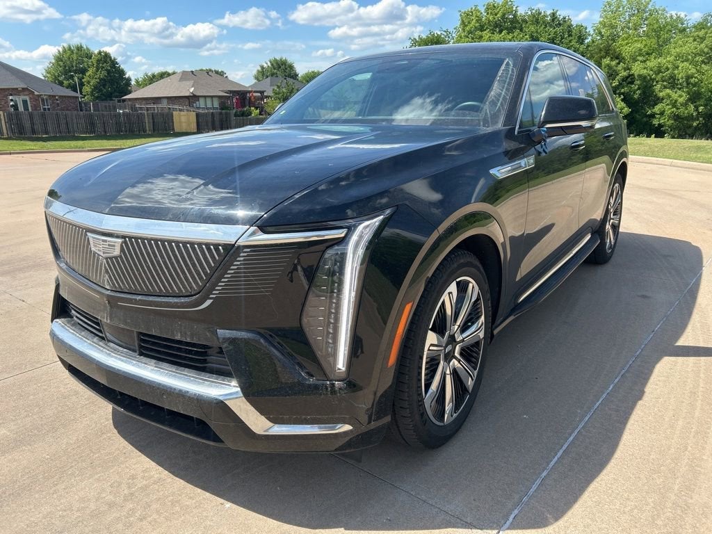 2025 Cadillac ESCALADE IQ Luxury 2