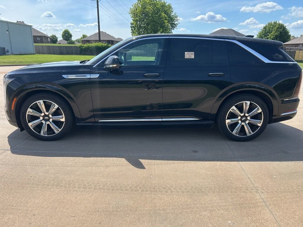 2025 Cadillac ESCALADE IQ Luxury 2