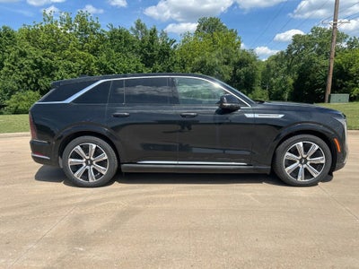 2025 Cadillac ESCALADE IQ Luxury 2