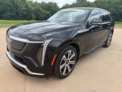 2025 Cadillac ESCALADE IQ Luxury 2
