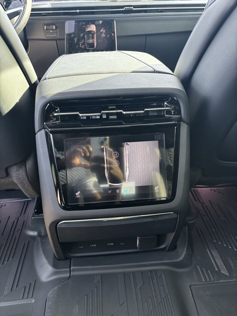 2026 Cadillac ESCALADE IQ Sport