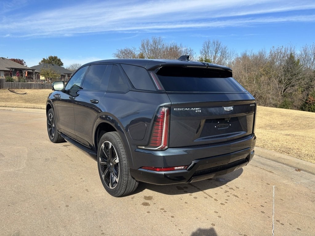 2026 Cadillac ESCALADE IQ Sport