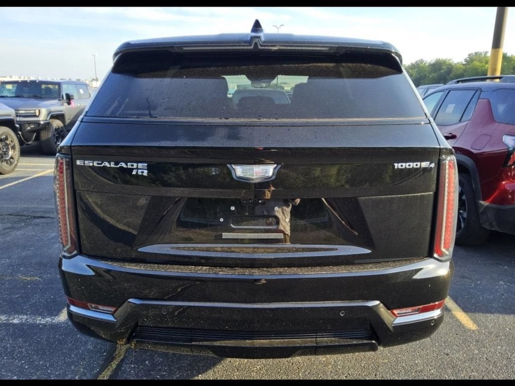 2025 Cadillac ESCALADE IQ Sport 1