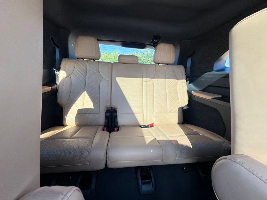 2025 Cadillac ESCALADE IQ Sport 2
