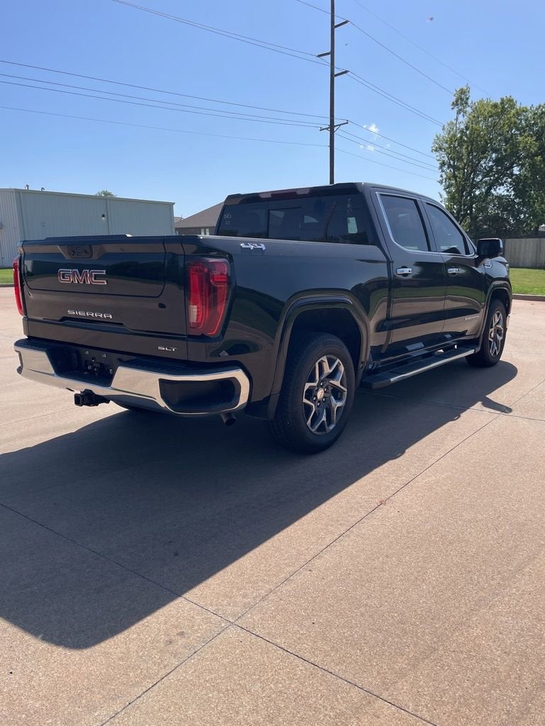 2025 GMC Sierra 1500 SLT