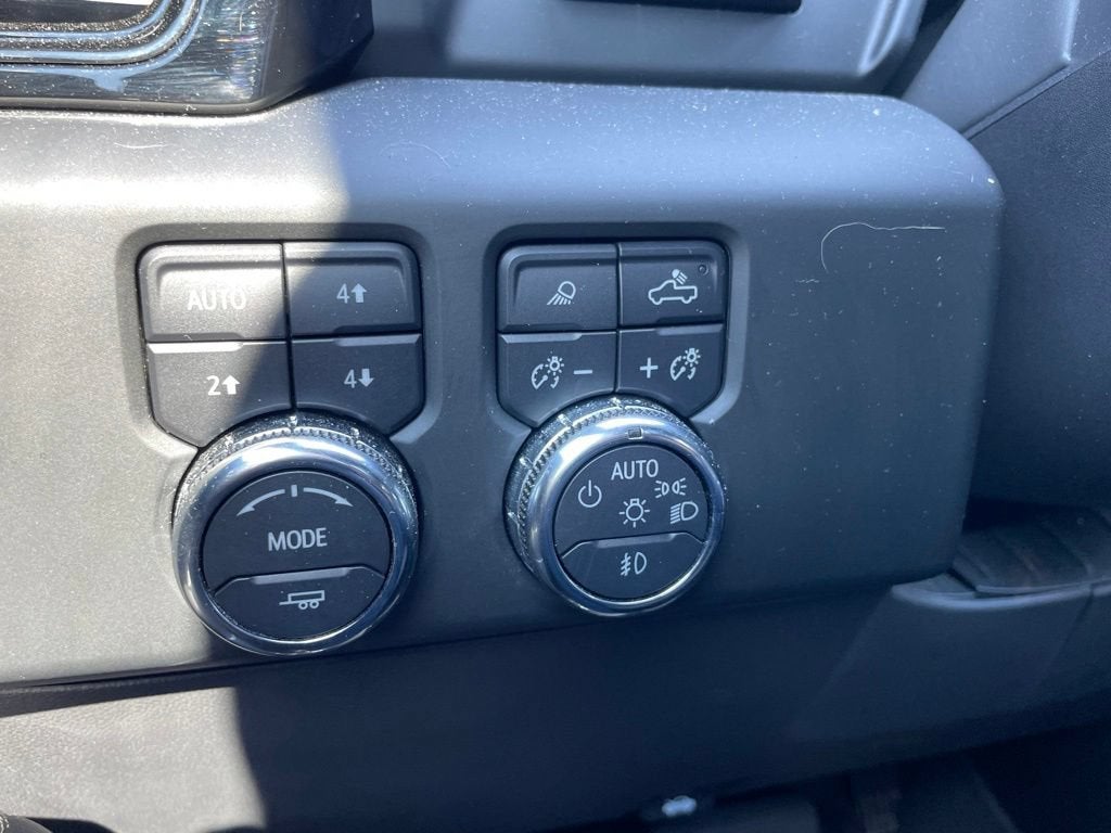 2023 GMC Sierra 1500 AT4X