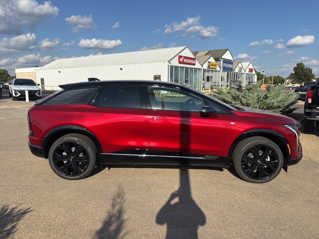 2025 Cadillac OPTIQ Sport 1