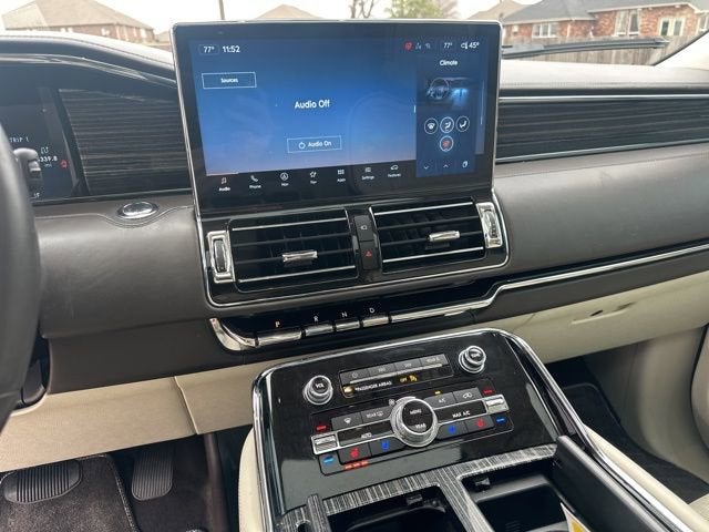 2023 Lincoln Navigator Black Label