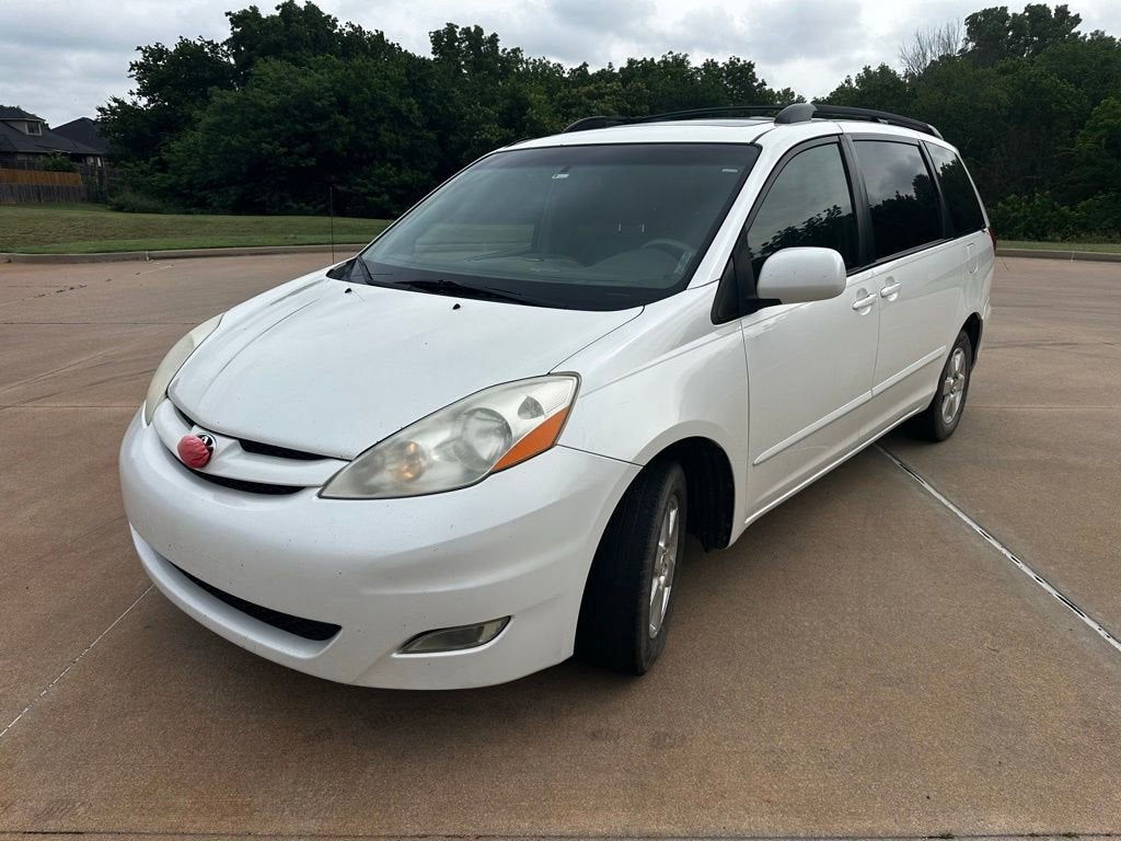 2010 Toyota Sienna XLE