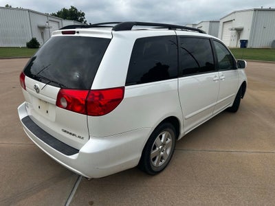 2010 Toyota Sienna XLE