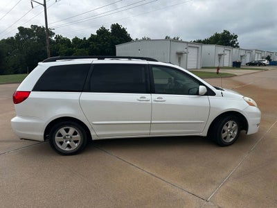 2010 Toyota Sienna XLE